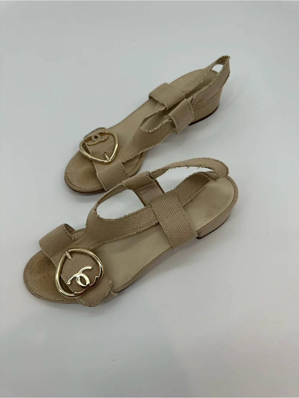 CHANEL Beige Canvas Slingback Sandals with Gold CC Accent. Authentic Vintage